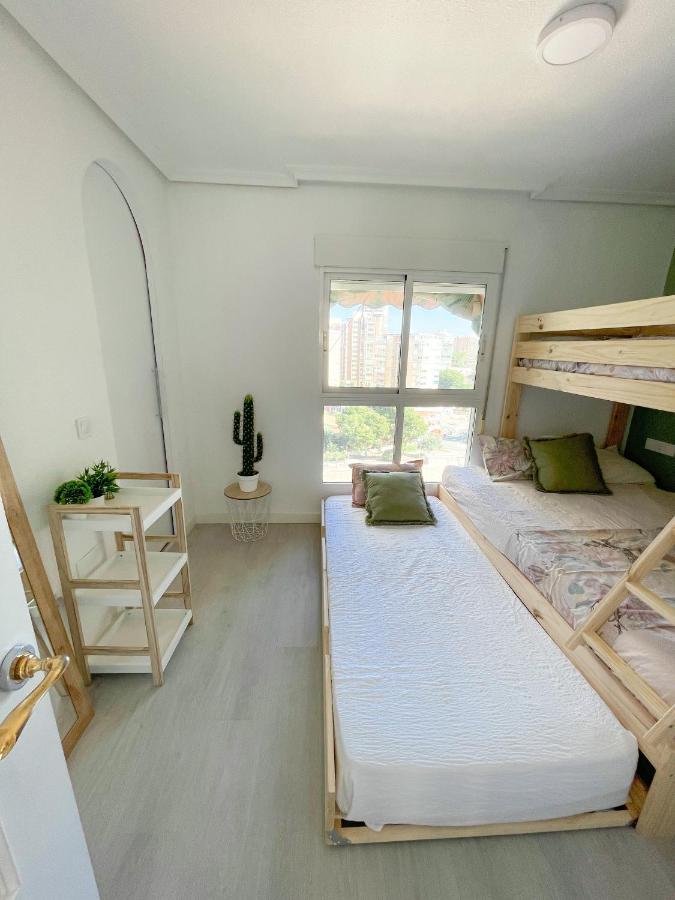 Apartamento En 1ª Linea Con Piscina Alicante Eksteriør bilde
