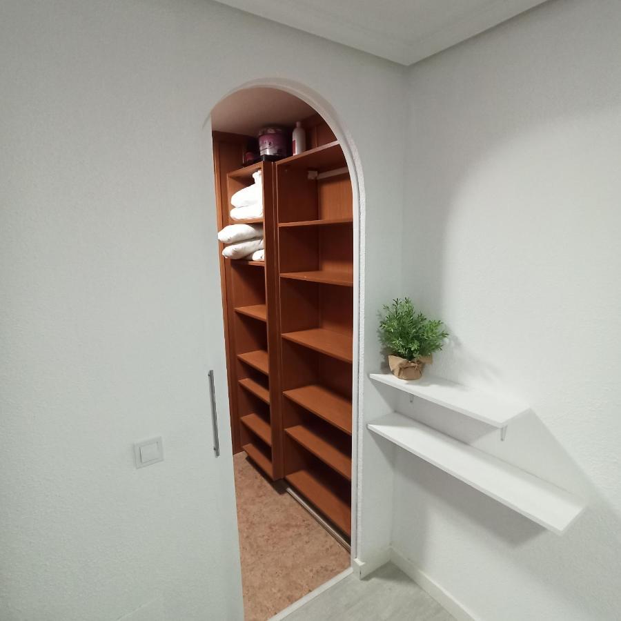 Apartamento En 1ª Linea Con Piscina Alicante Eksteriør bilde