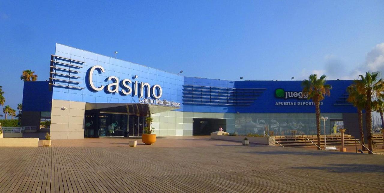 Apartamento En 1ª Linea Con Piscina Alicante Eksteriør bilde
